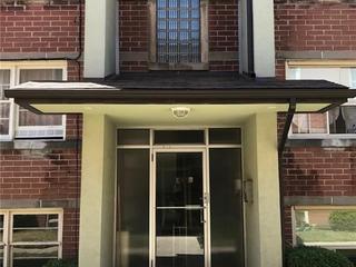 5 - 223 MacNab Street S