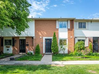 25 - 61 SARAH Lane