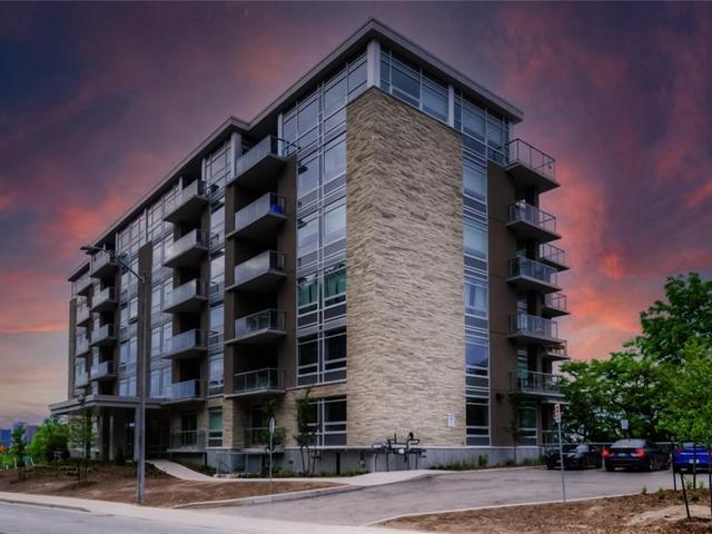 401 - 455 Charlton Avenue E