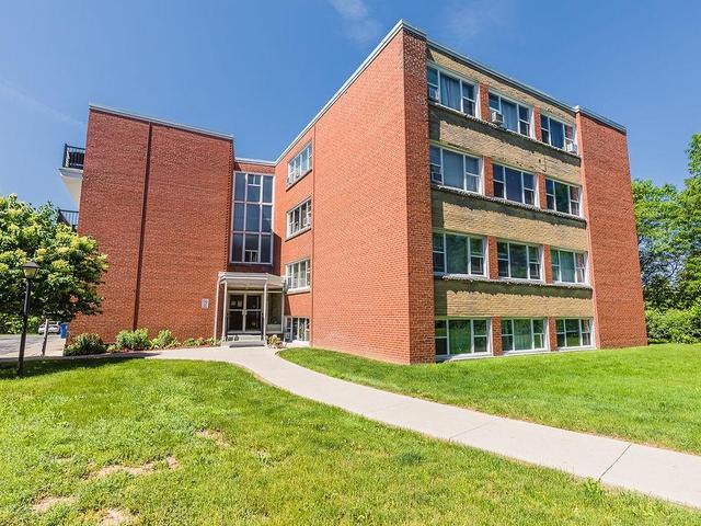 202 - 2052 COURTLAND Drive