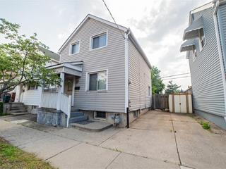 20 East Bend Avenue N