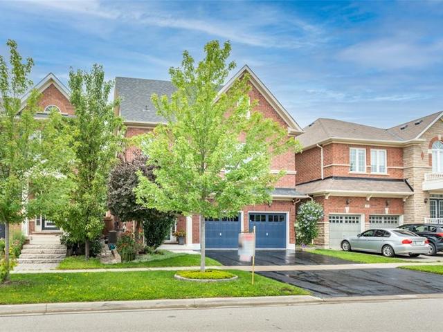 285 Landsborough Avenue