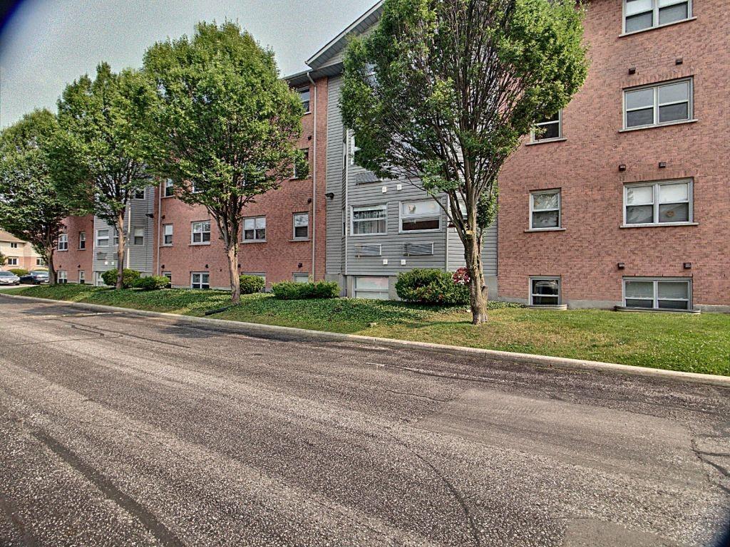 38 64 Hiawatha Road, Woodstock Sold, H4113195 Condos.ca