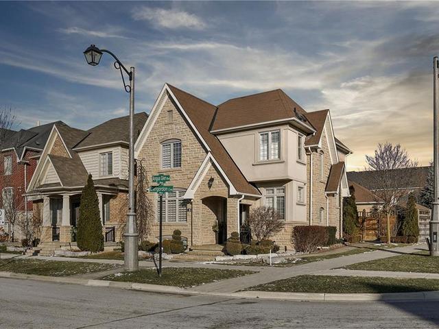 2 GLENGORDON Crescent