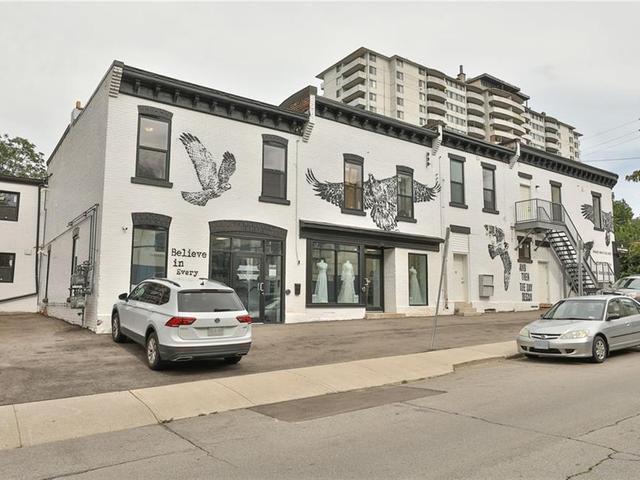 140 CAROLINE Street S