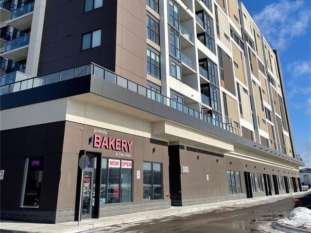 412 - 550 NORTH SERVICE Road
