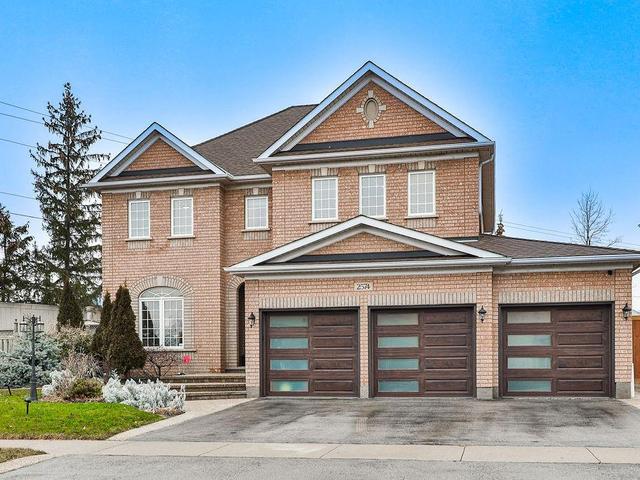 2574 Armour Crescent