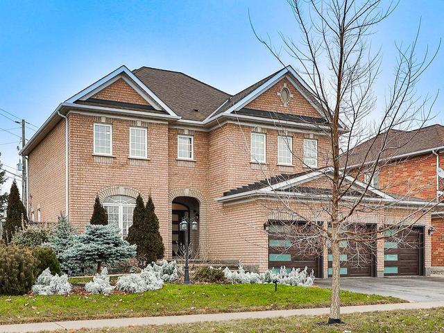 2574 Armour Crescent