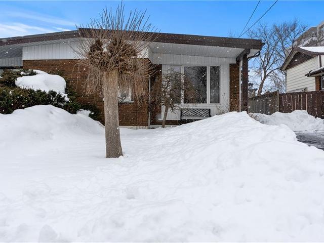 21 Fielding Crescent