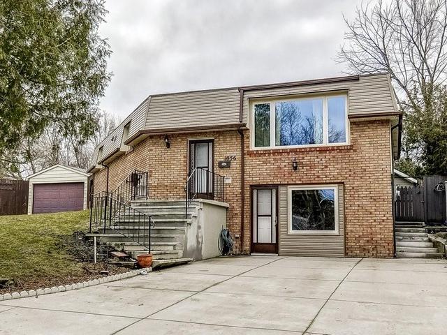 1056 Brook View Avenue