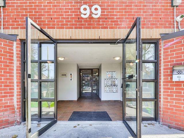 5 - 99 Bellevue Avenue