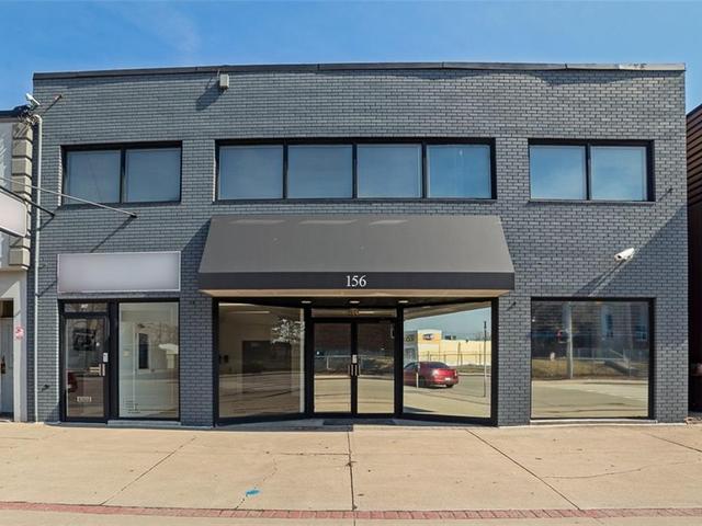 156 Parkdale Avenue N