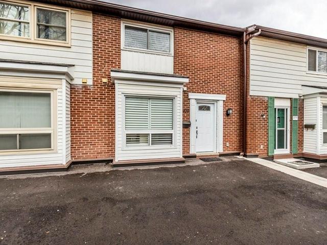 2100 Lakeshore Road W