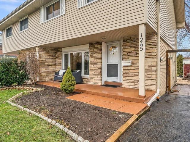 1245 TREELAND Street