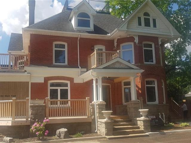 301 - 84 MAIN Street E