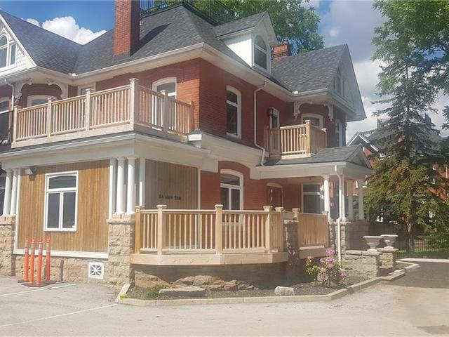 301 - 84 MAIN Street E