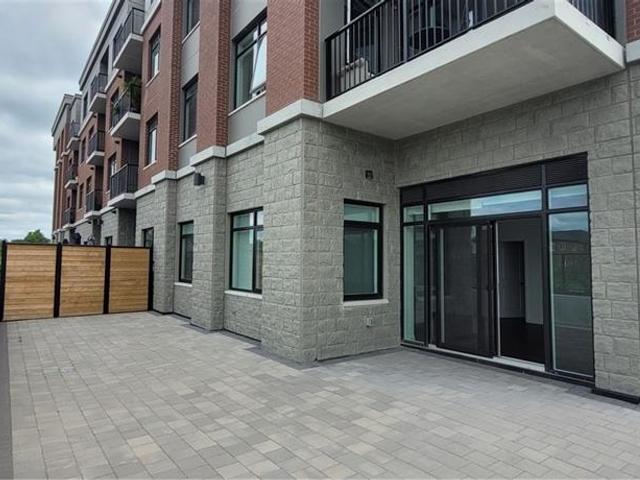 121 - 1 Redfern Avenue