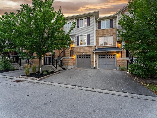 29 Hepworth Crescent