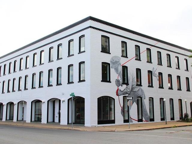 300 - 380 KING Street E