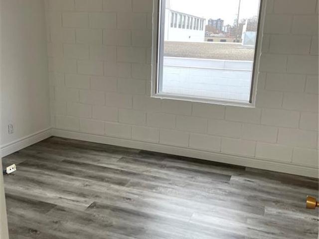 2 - 150 Chatham Street