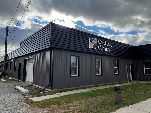 2 & 3 - 722 BROAD Street E