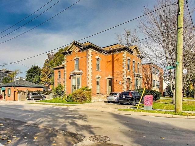 3 - 102 West Avenue S