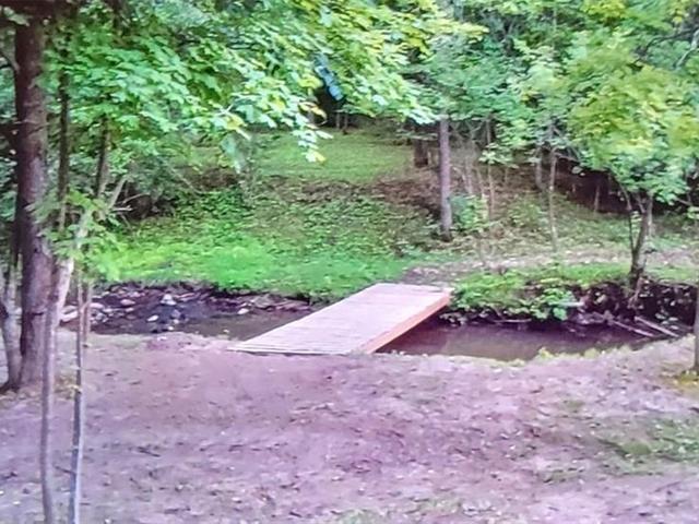 PT LOT 4 CON 4 SULPHUR SPRINGS Drive