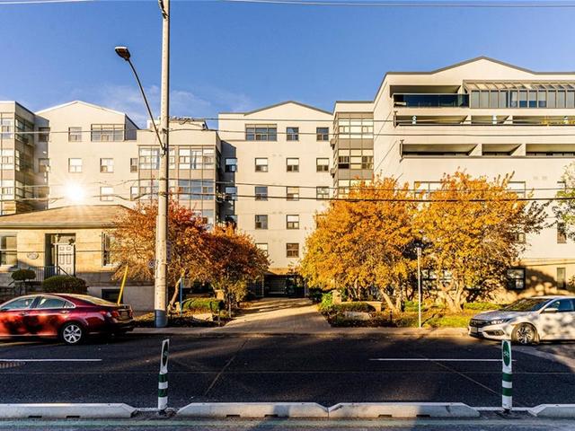 601 - 175 HUNTER Street E