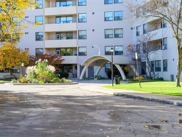 207 - 700 Dynes Road