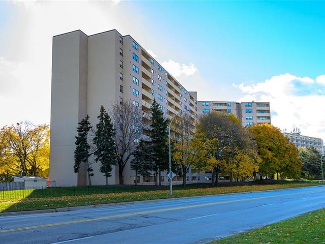 207 - 700 Dynes Road