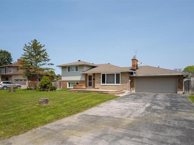 16 Woodmount Drive