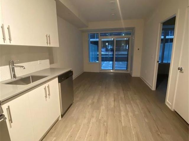 411 - 212 KING WILLIAM Street