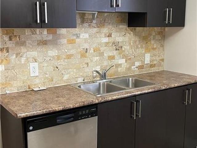 205 - 1544 King Street E