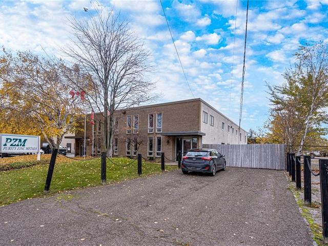 4 - 310 ARVIN Avenue