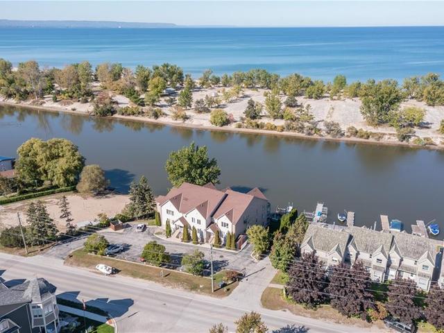 3A - 194 River Road E