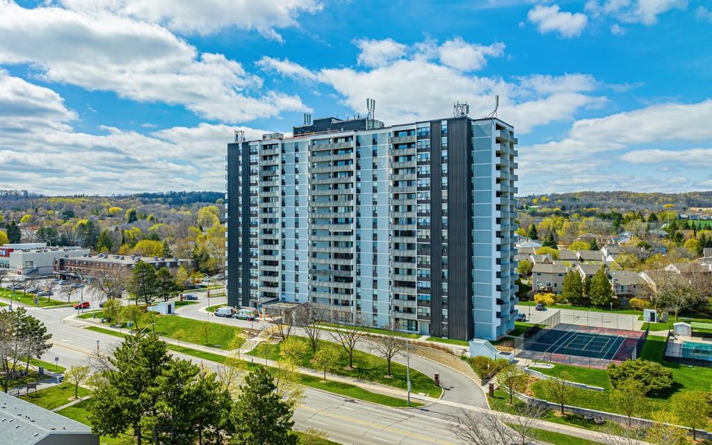 1101 2055 UPPER MIDDLE Road, Burlington Sold, H4161110 Condos.ca