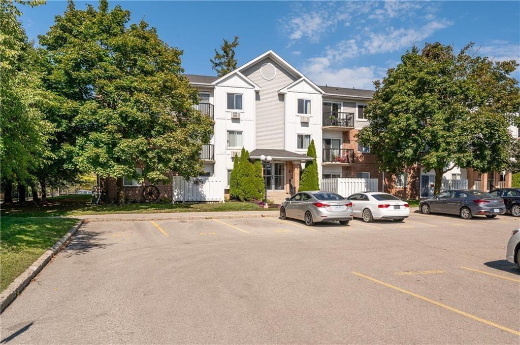 101 - 276 EIWO Court, Waterloo | Leased, H4163394 | Condos.ca