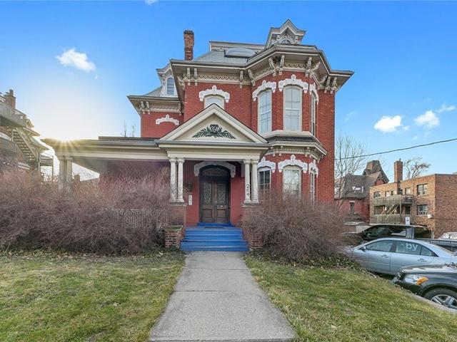 2 - 264 MacNab Street S