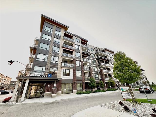 205 - 40 ESPLANADE Lane