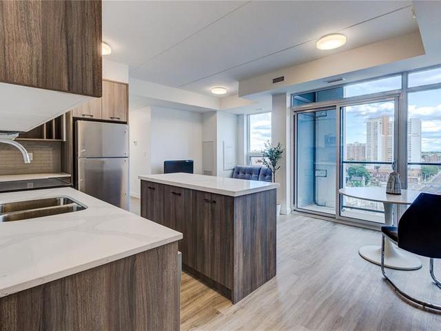 1011 - 49 Walnut Street S