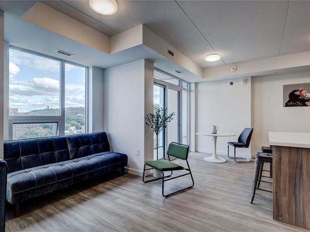 1011 - 49 Walnut Street S