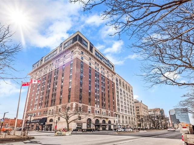 712 - 112 King Street