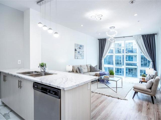 435 - 16 Concord Place