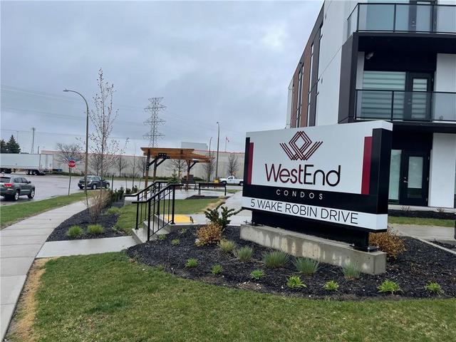 204 - 5 Wake Robin Drive, Kitchener | Terminated, H4165960 | Condos.ca
