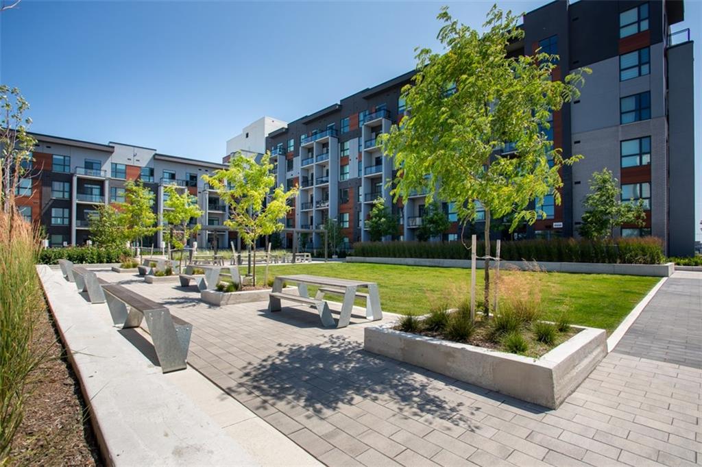 308 95 Dundas Street W, Oakville For Sale 605,000 Condos.ca