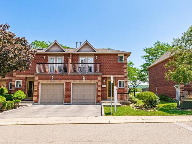 20 - 34 DYNASTY Avenue