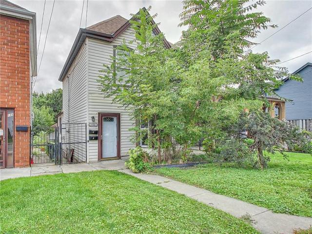 146 PICTON Street E