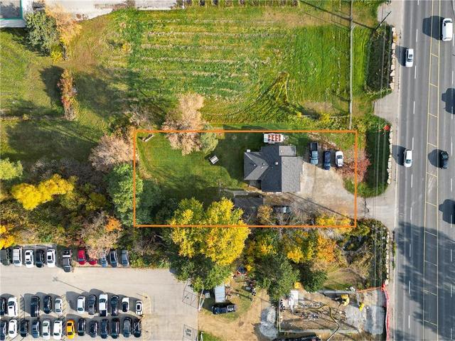 2156 UPPER JAMES Street