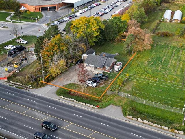 2156 UPPER JAMES Street