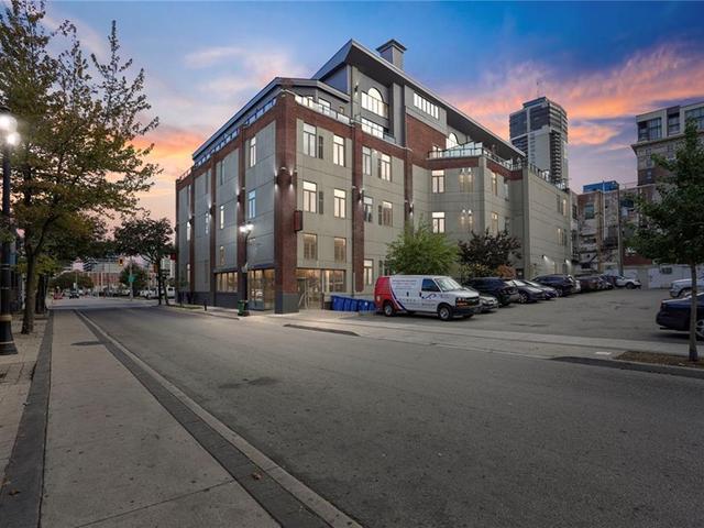 212 - 80 King William Street